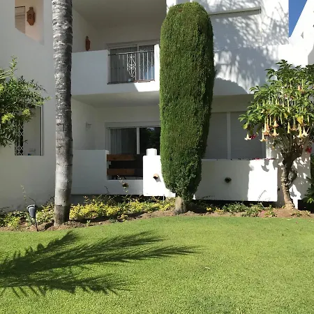 Апартаменты Costalita, Direct Access, Ground Floor, Salt Water Pool Эстепона